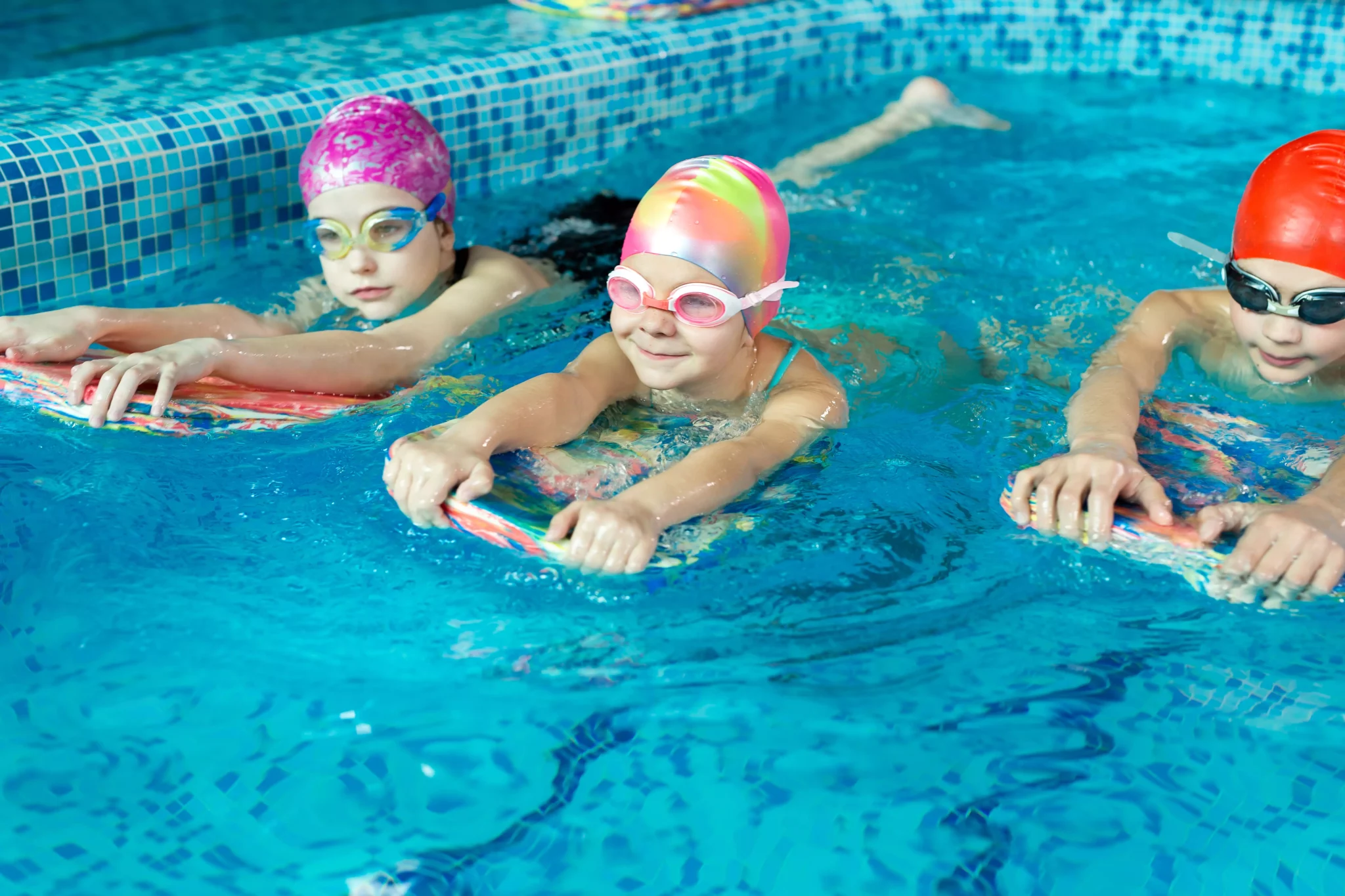 Plongez dans la personnalisation : Découvrez nos bonnets de piscine su –  TRANS LASER