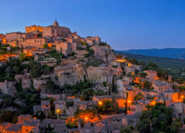 Exploration de Gordes, Provence : Culture et Histoire en Famille